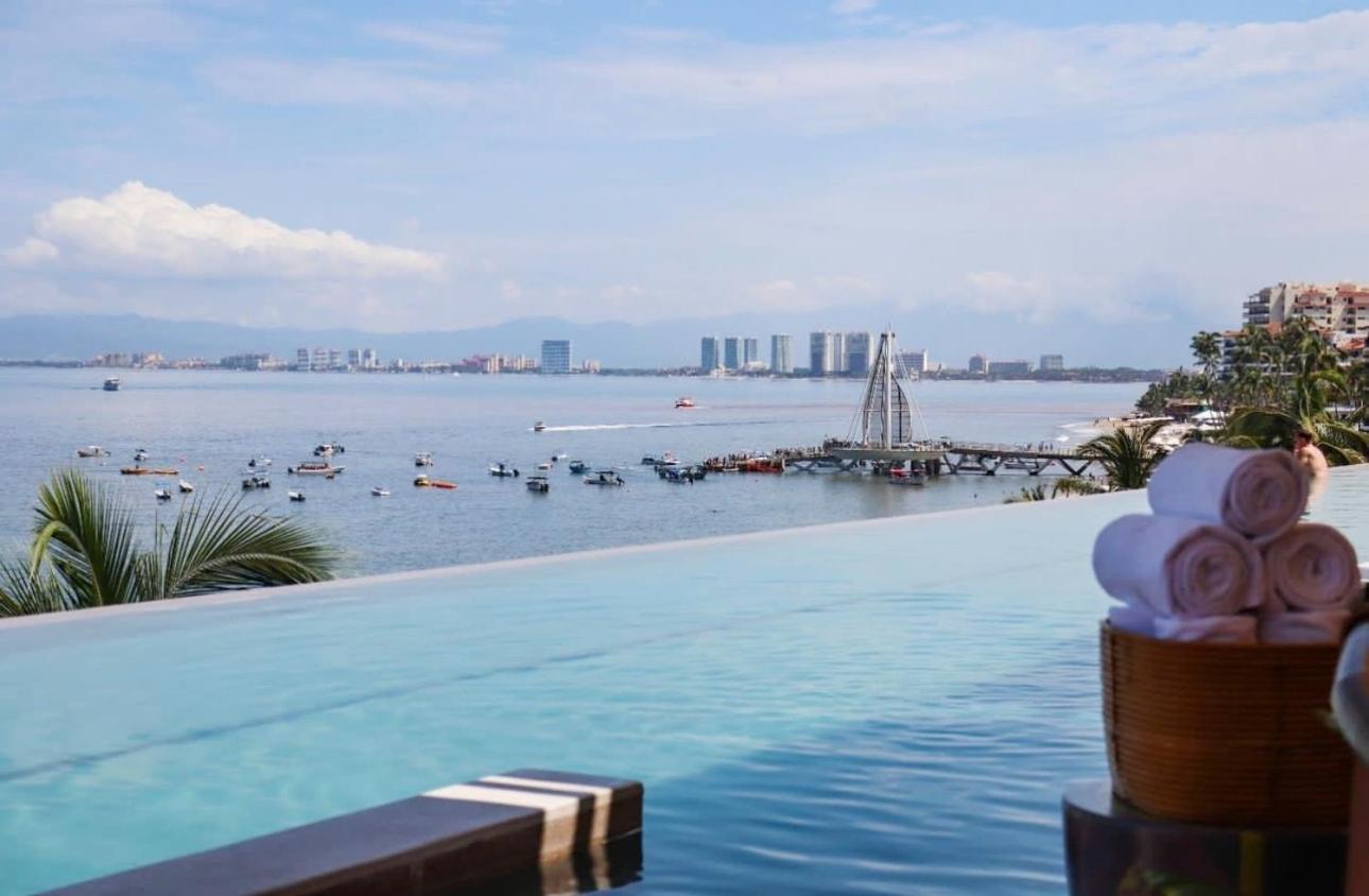 Grant'S Studio At Mantamar Tower Hotel Puerto Vallarta Exterior photo