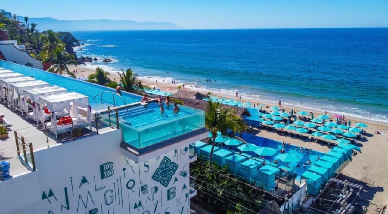 Grant'S Studio At Mantamar Tower Hotel Puerto Vallarta Exterior photo